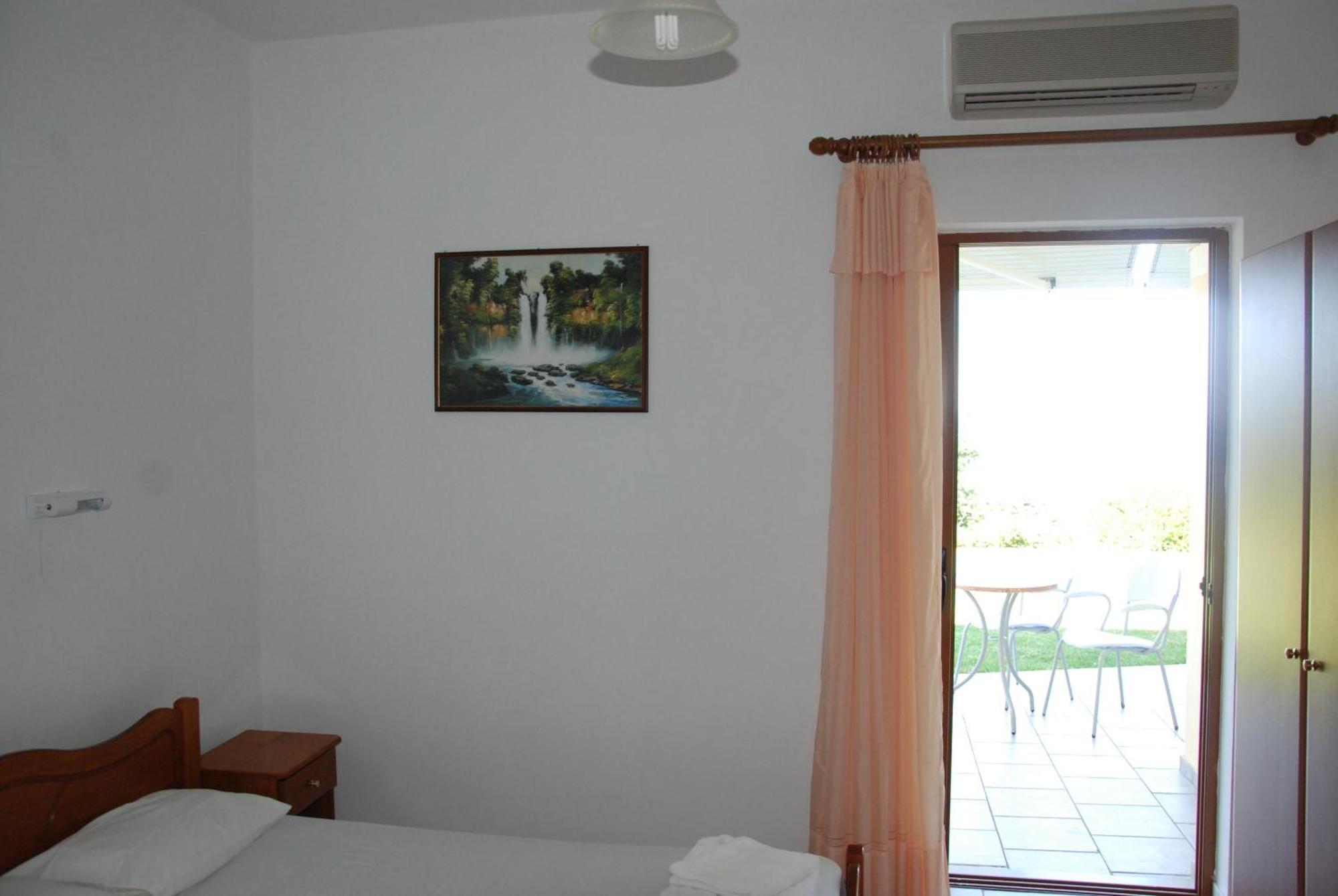 Ríza Artolithia Apartments חדר תמונה