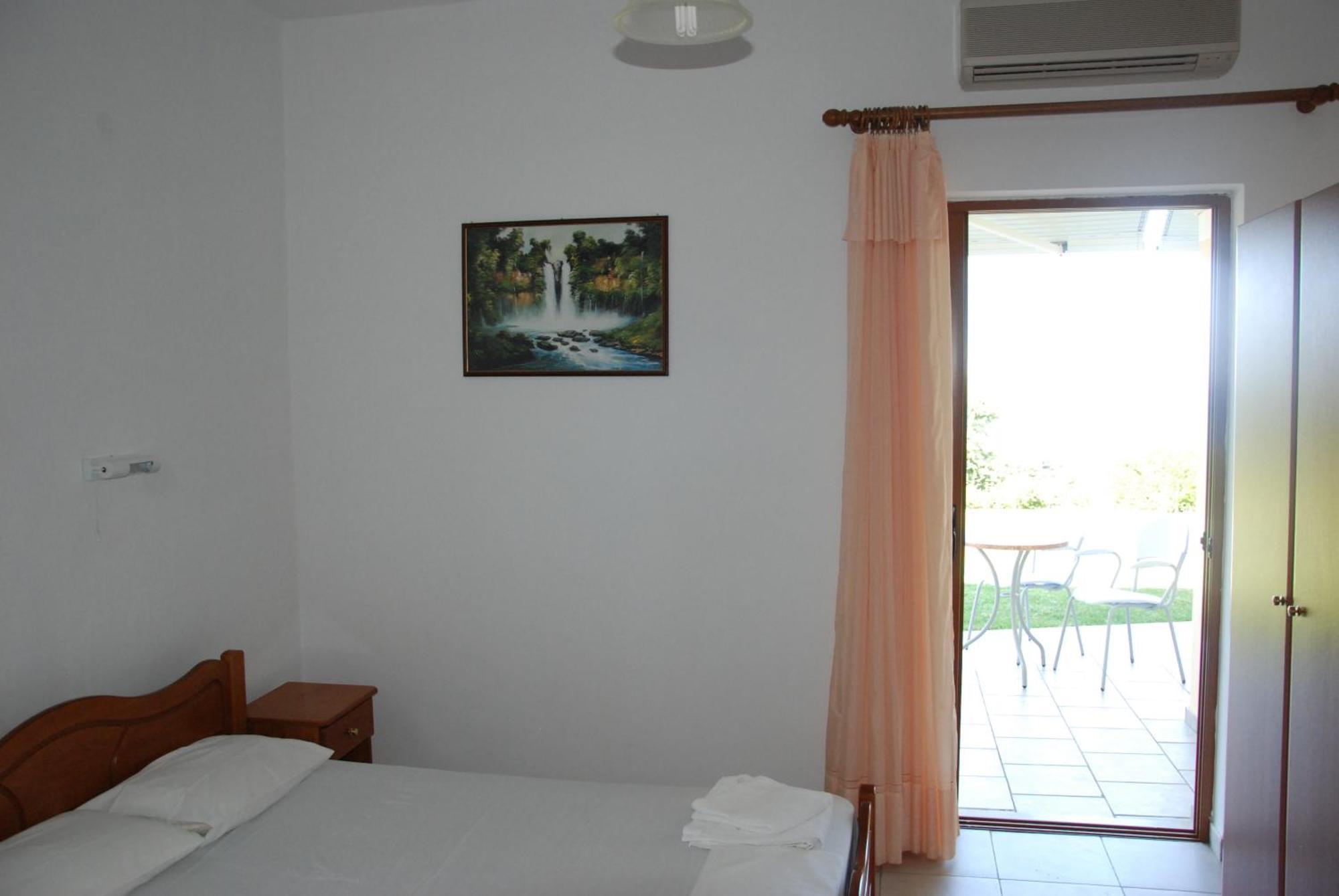 Ríza Artolithia Apartments חדר תמונה